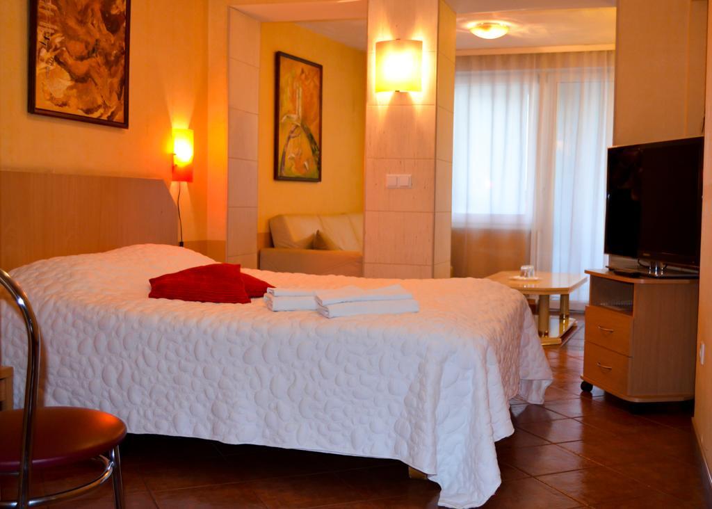 Velga Hotel VNO Eksteriør billede